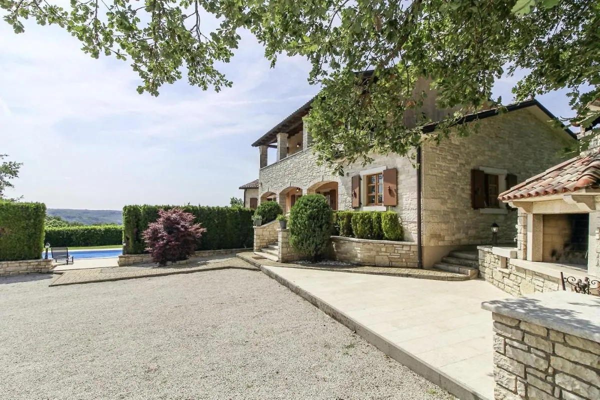 Villa Vernier In Kringa - Haus Fuer 6-8 Personen