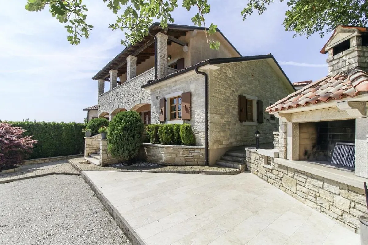 Villa Vernier In Kringa - Haus Fuer 6-8 Personen Croatia