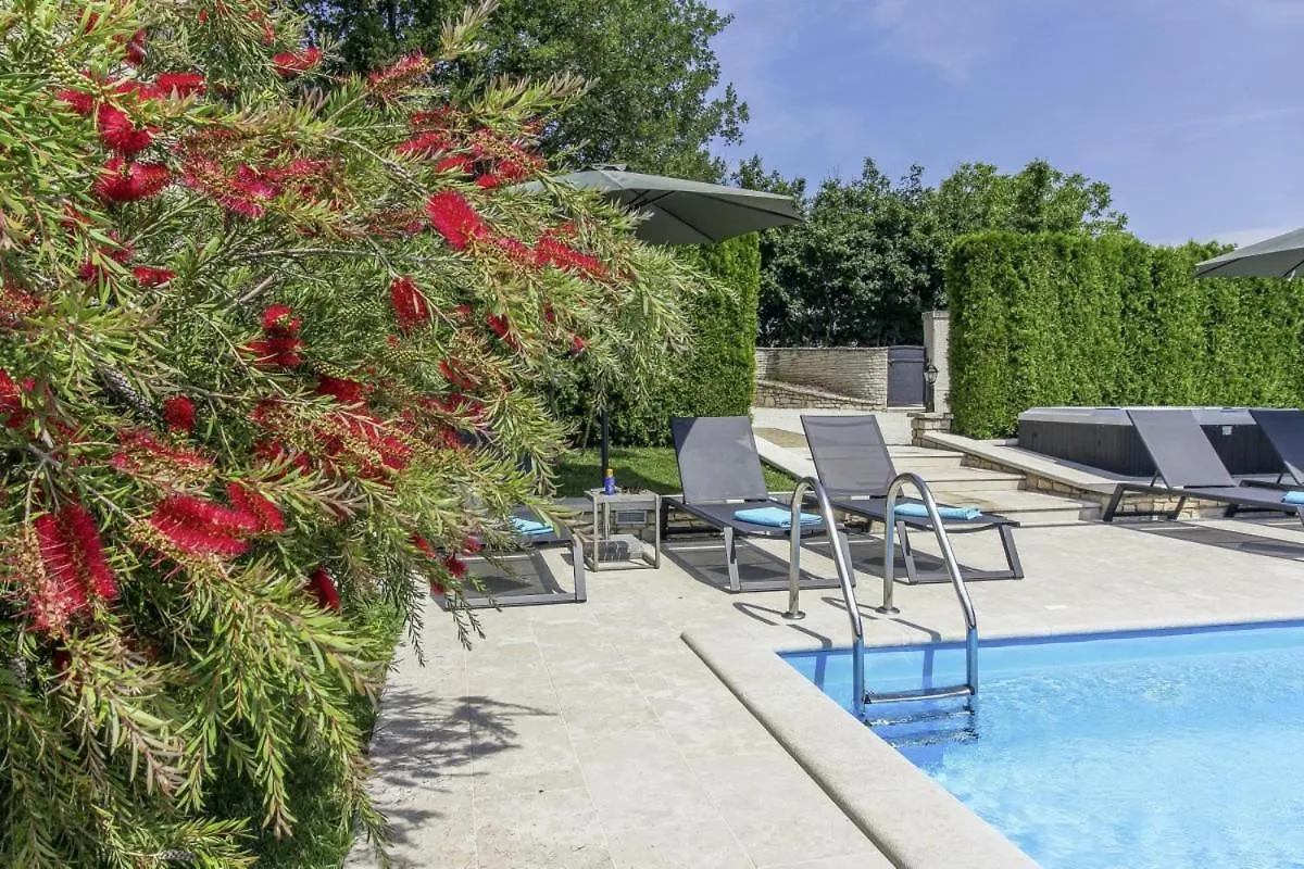 Villa Vernier In Kringa - Haus Fuer 6-8 Personen