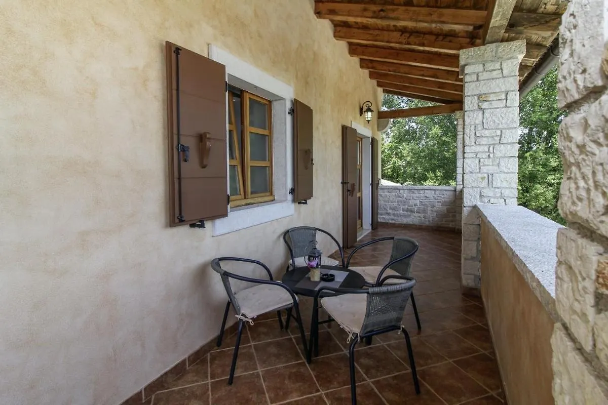 Villa Vernier In Kringa - Haus Fuer 6-8 Personen Croatia