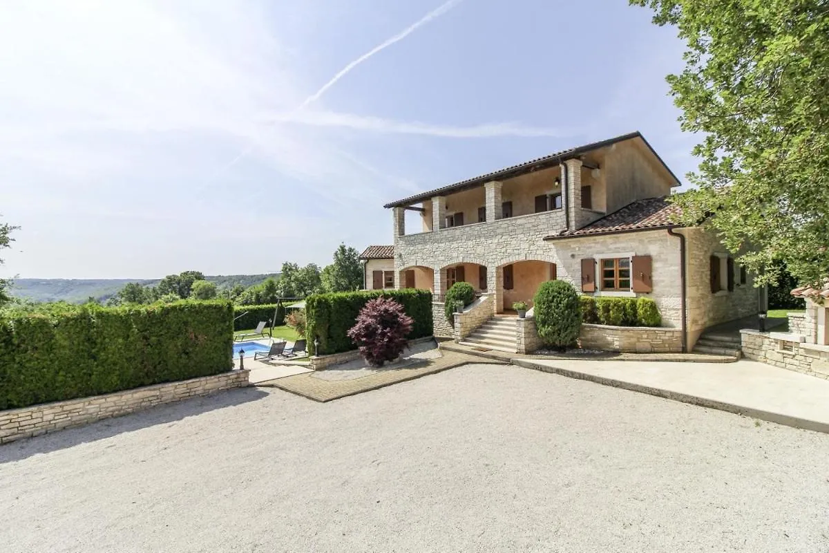 Villa Vernier In Kringa - Haus Fuer 6-8 Personen