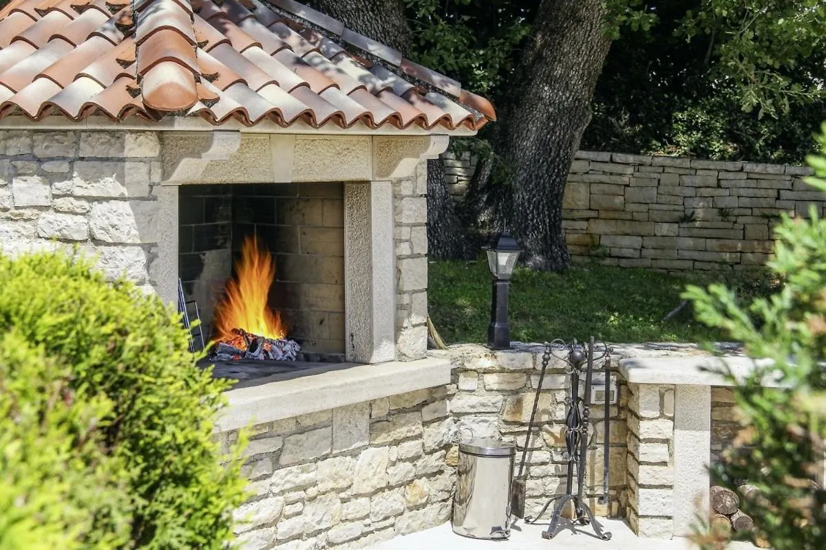 Villa Vernier In Kringa - Haus Fuer 6-8 Personen Croatia