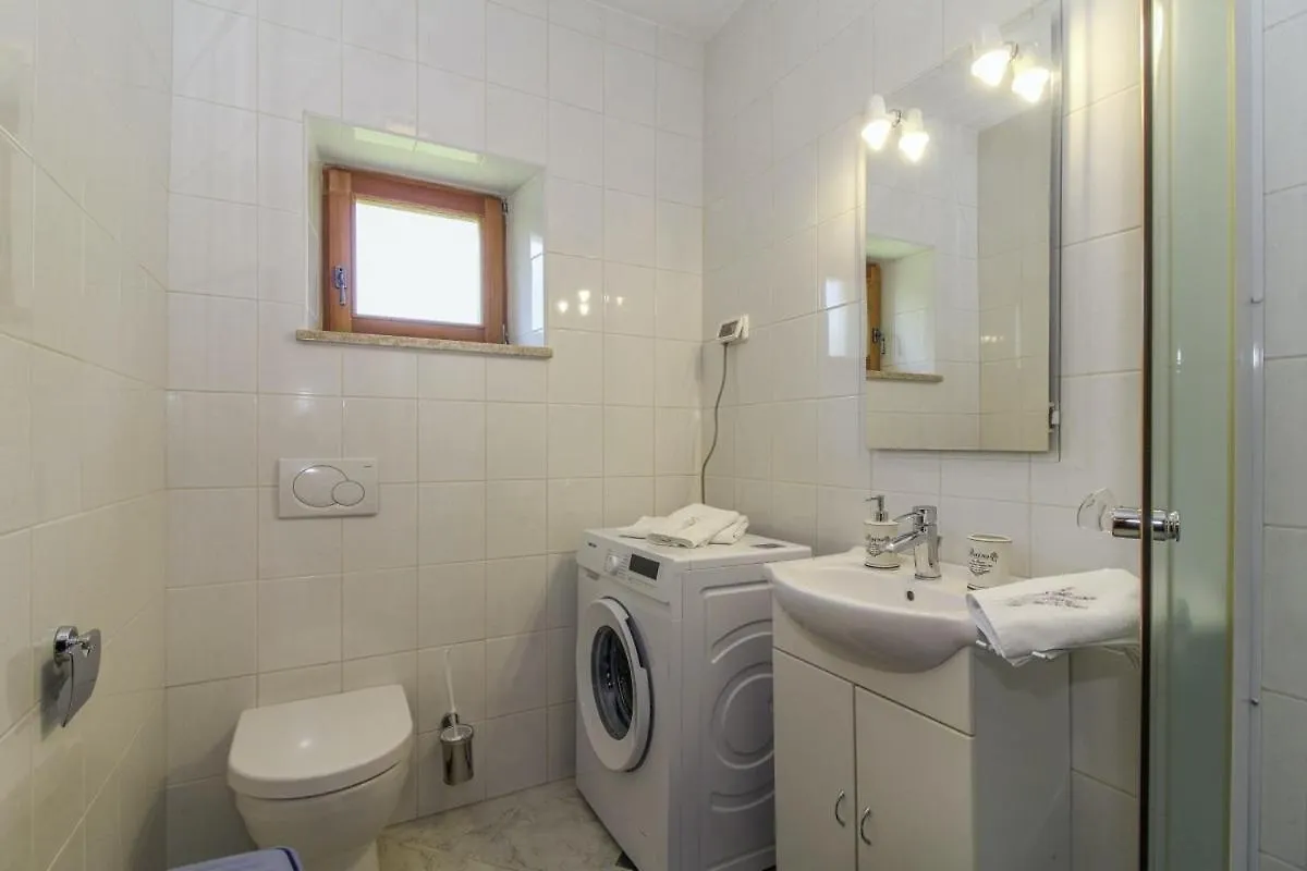Villa Vernier In Kringa - Haus Fuer 6-8 Personen
