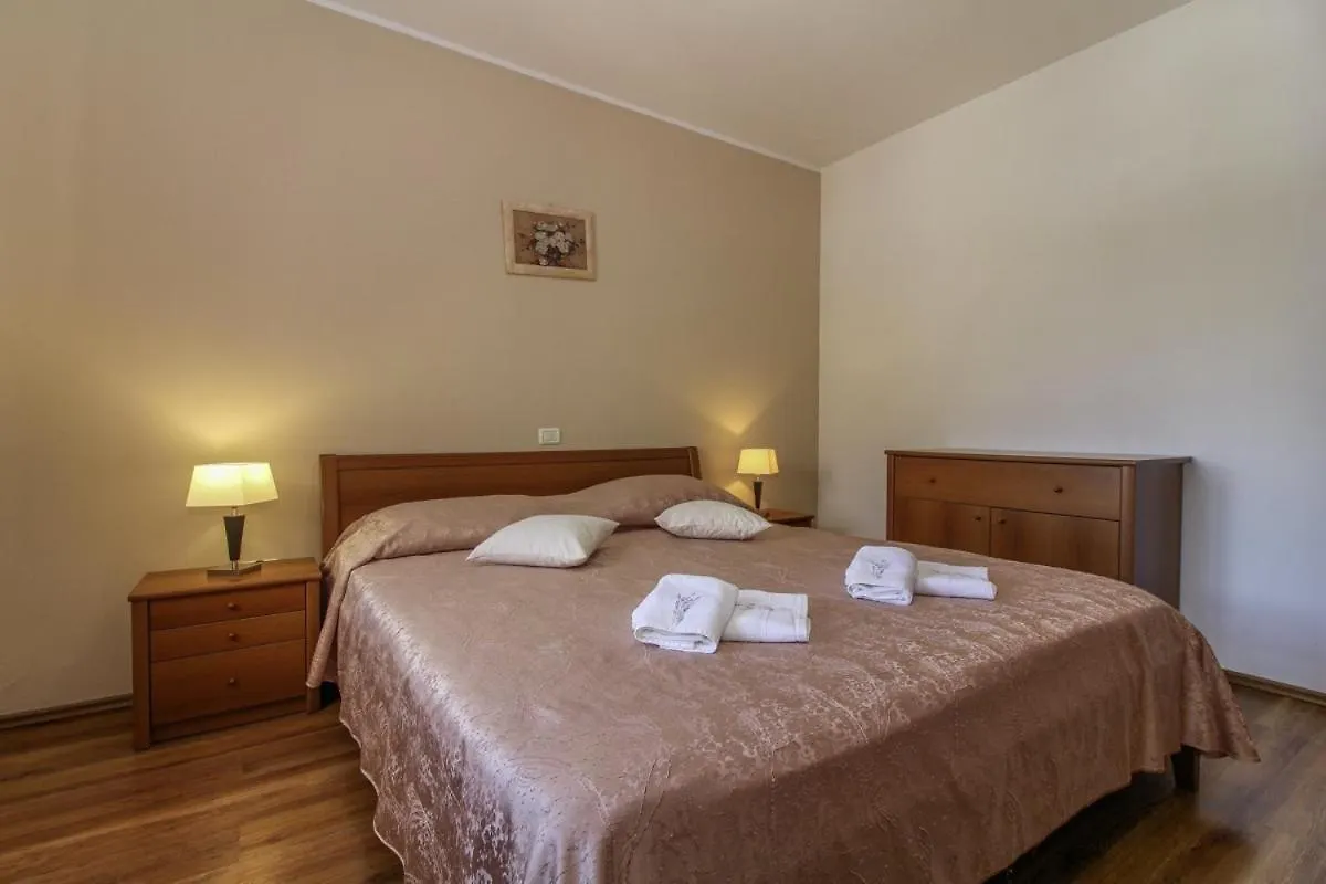 Villa Vernier In Kringa - Haus Fuer 6-8 Personen